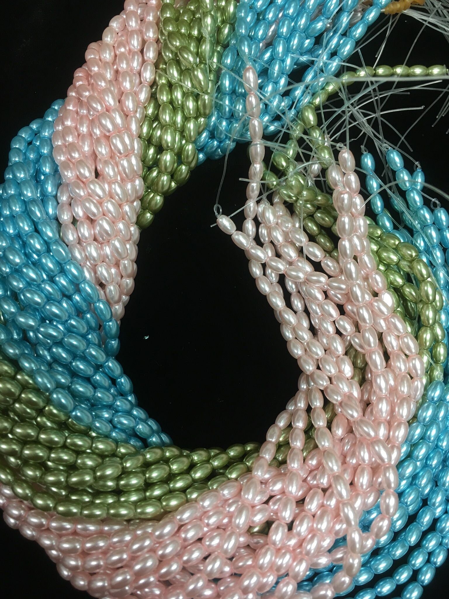 Glass Rice Pearl 6x4mm 3-strands "Spring Time"