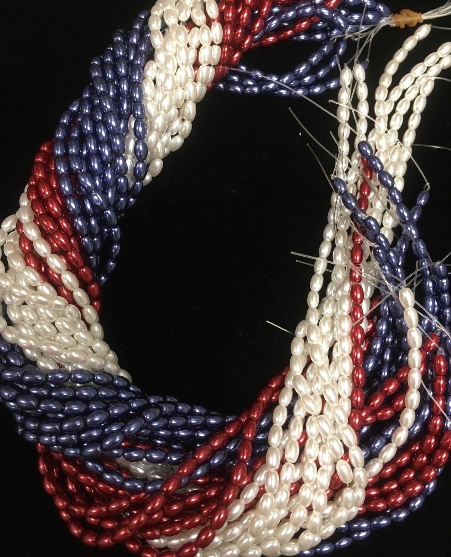 Glass Rice Pearl 6x4mm 3-strands "Patriotic"