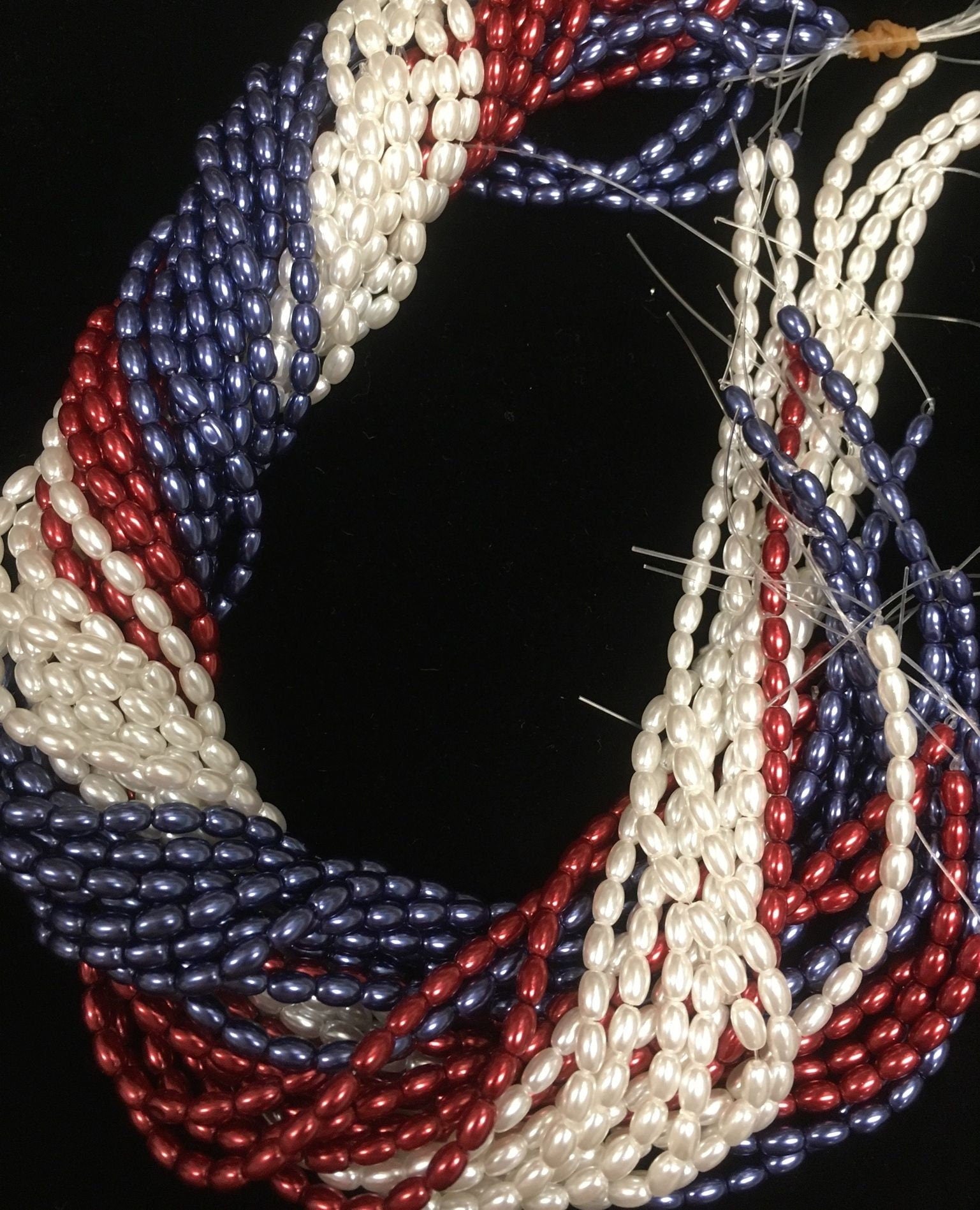 Glass Rice Pearl 6x4mm 3-strands "Patriotic"