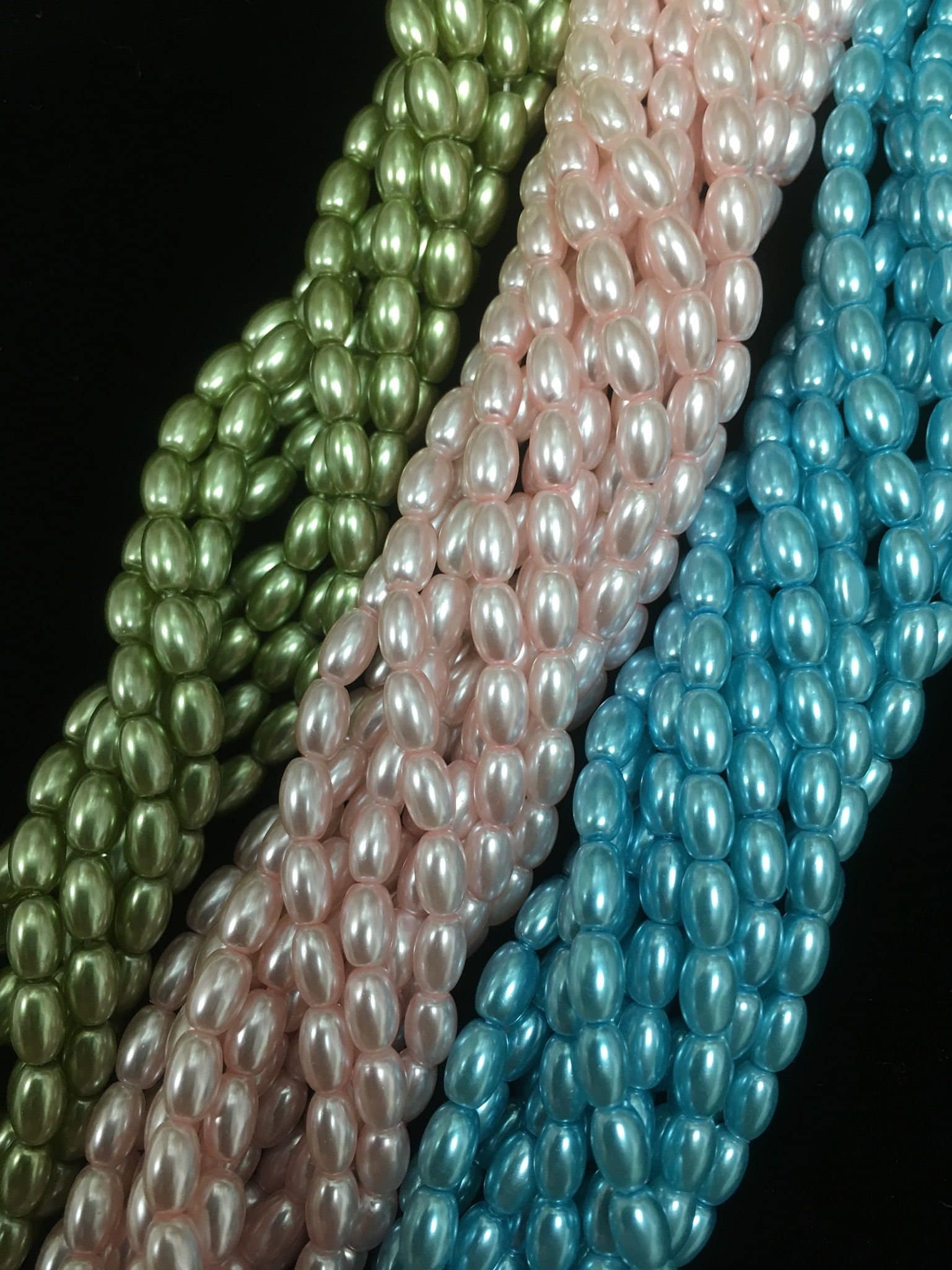 Glass Rice Pearl 6x4mm 3-strands "Spring Time"