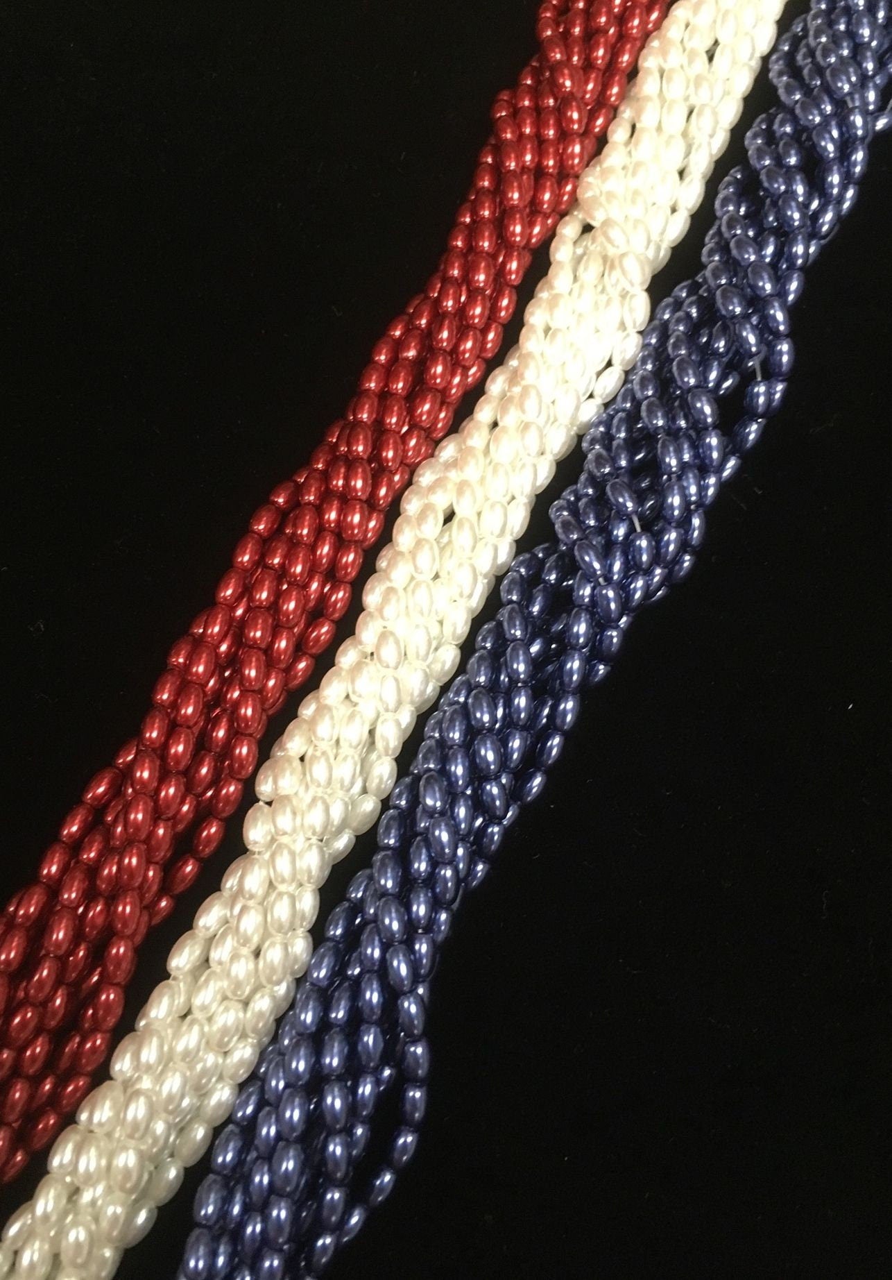Glass Rice Pearl 6x4mm 3-strands "Patriotic"
