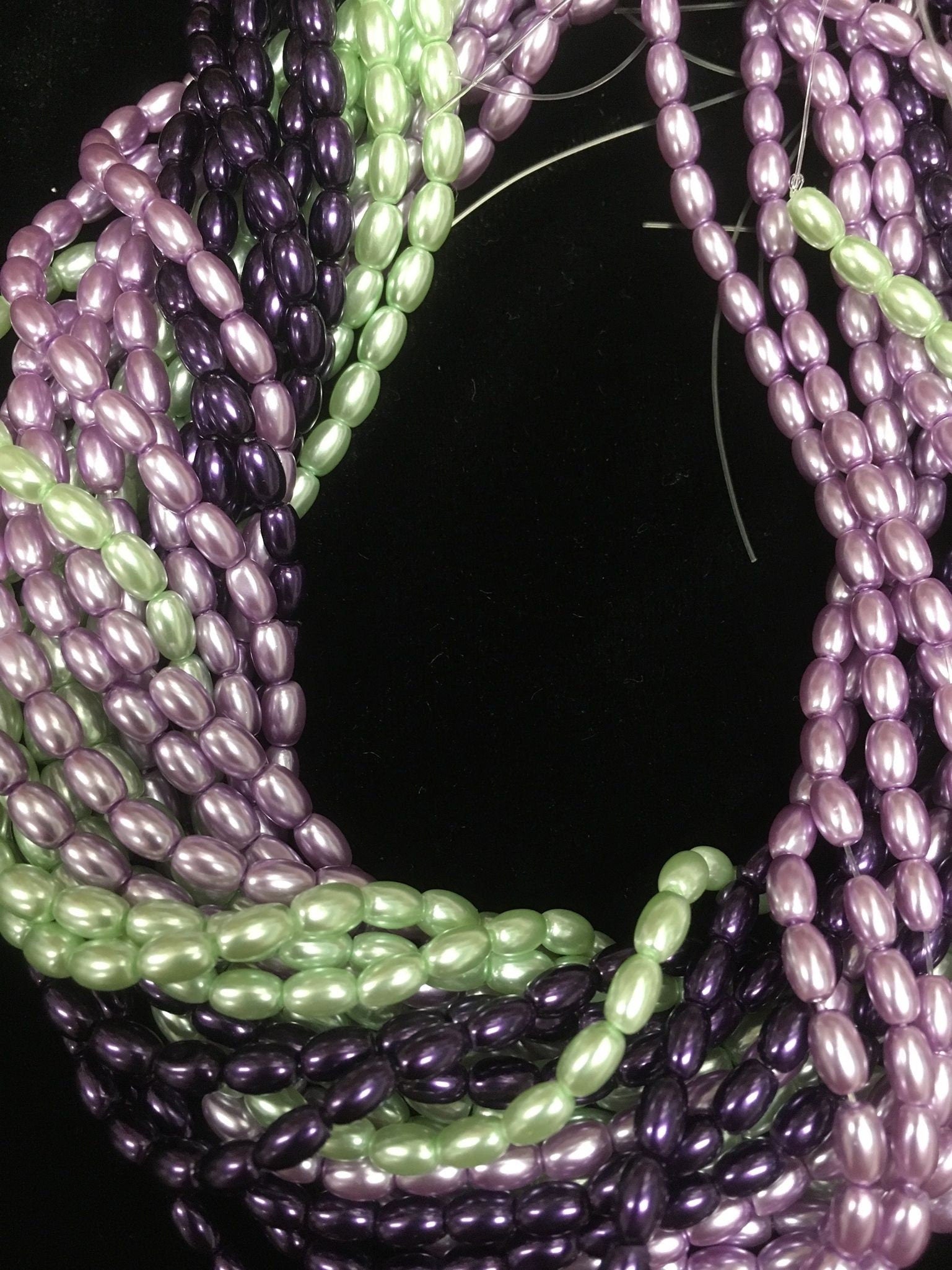 Glass Rice Pearl 6x4mm 3-strands "Grape Vine"