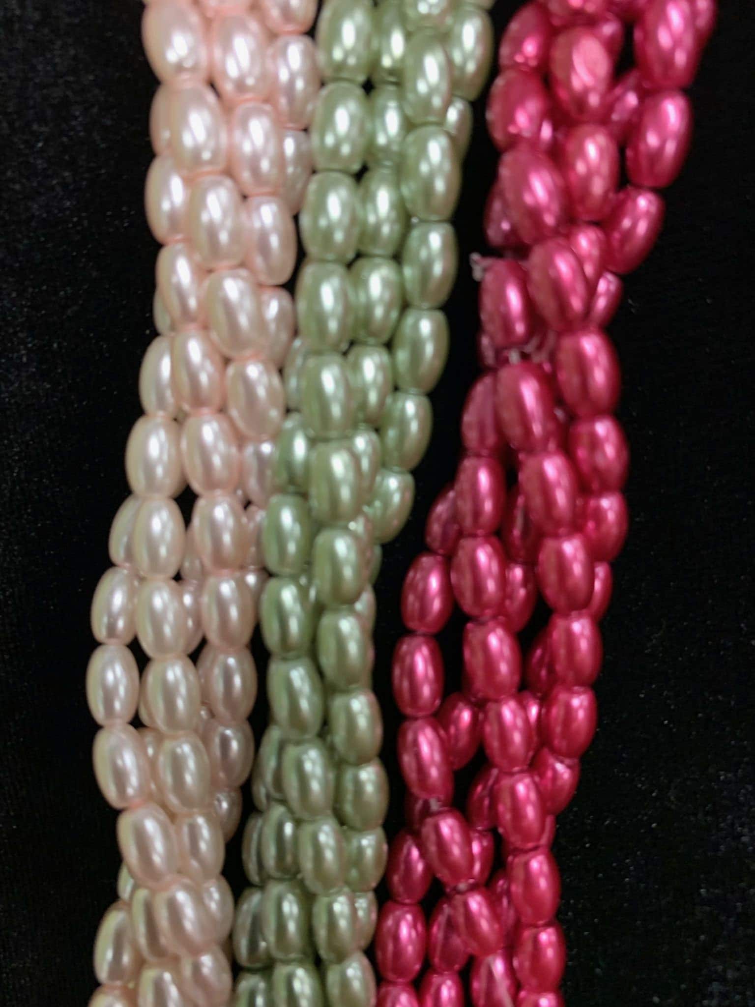 Glass Rice Pearl 6x4mm 3-strands "Rose Garden"