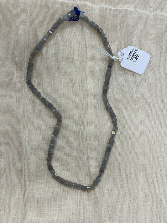 Laborite Faceted Cube Beads