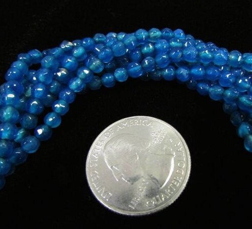 Faceted Agate, 4mm Teal round beads, 15-inch strand