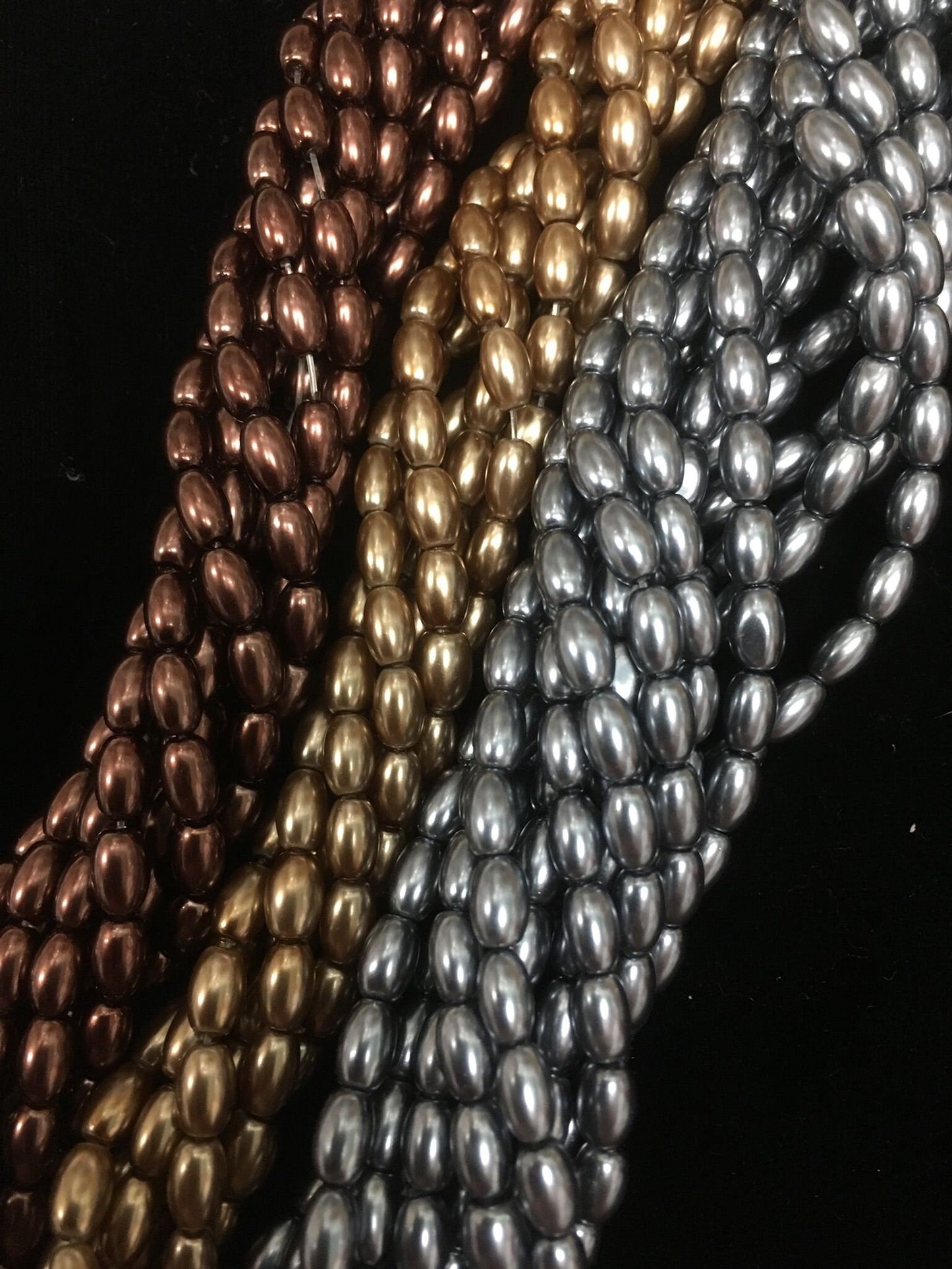 Glass Rice Pearl 6x4mm 3-strands "Metal Craze"