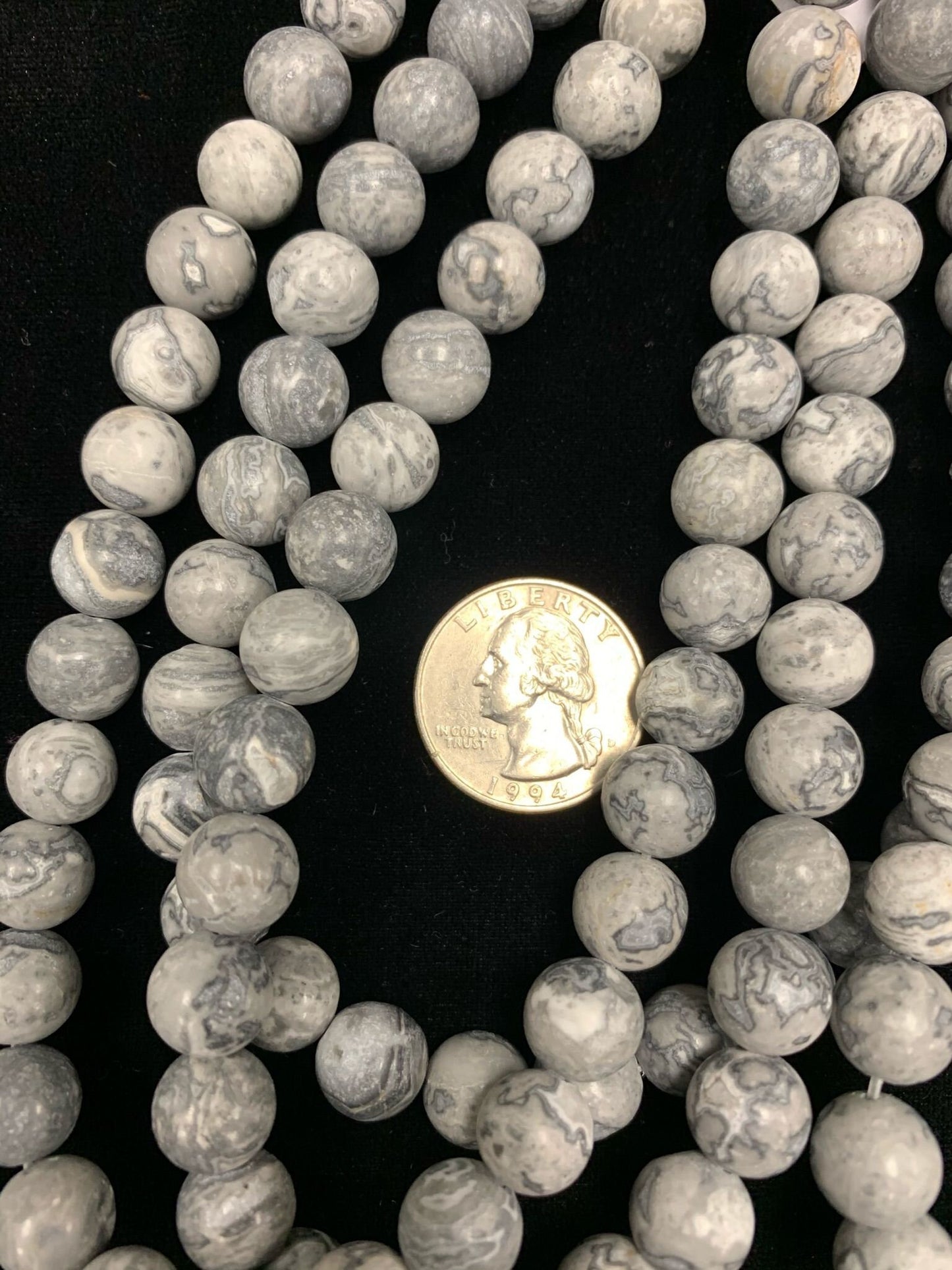 Gray Leopardskin , 10mm round bead strand