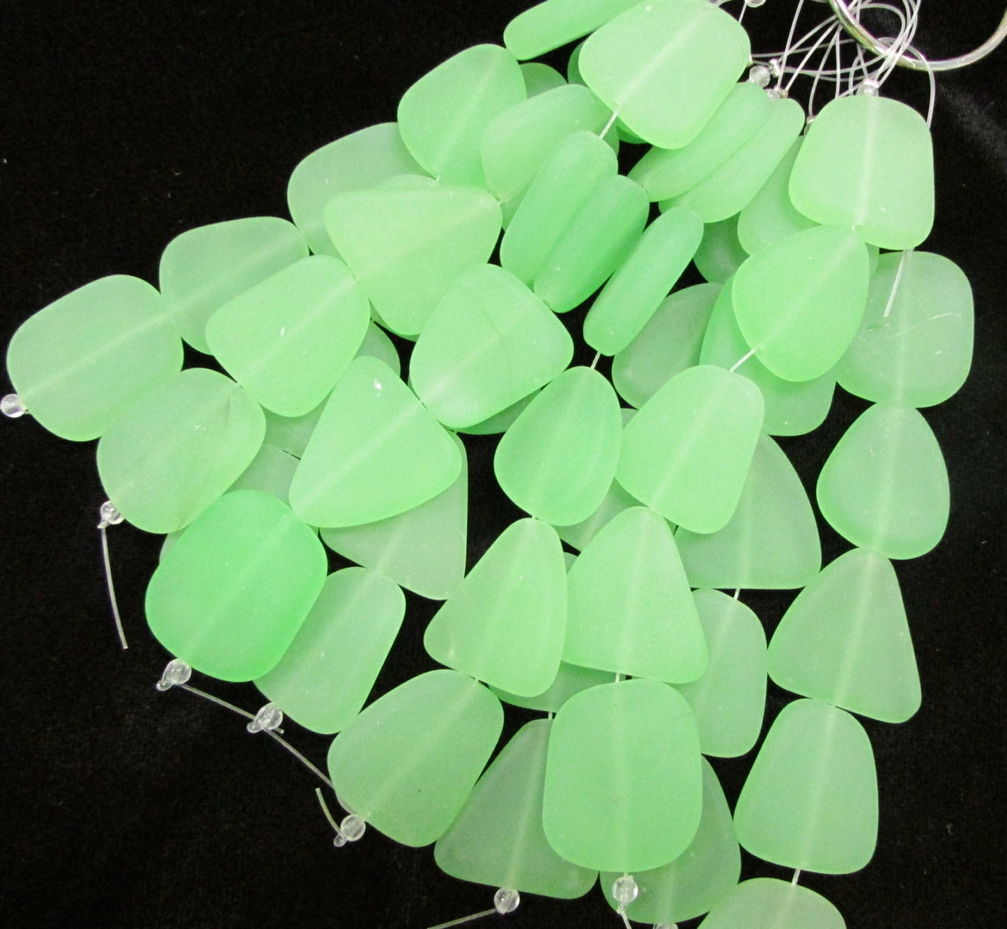 Sea Glass Green 20-25mm Simulated slabs, 5-piece strand